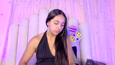 Hollyy online show from 06-23-26, 07:23