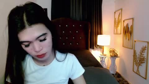 Snapshot of hollyyumiloove chatting on 04-02-26, 07:17 yumi online show from 04-02-26, 07:17