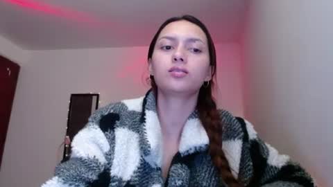 holy_julii online show from 07-31-26, 03:17