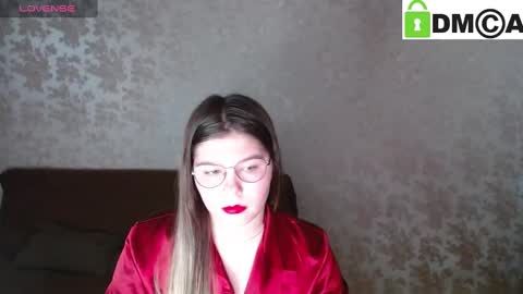 Welcome guys  Pleasure to see you all here  My name is MichaelaTip menu is active Private is open  online show from 02-18-25, 08:49