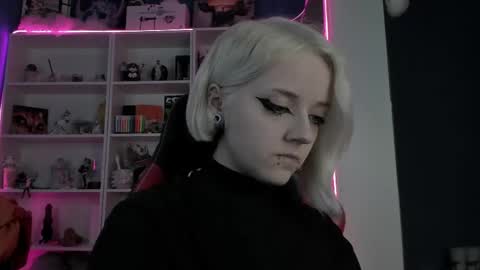 holy_mistresss online show from 04-10-26, 10:20