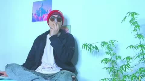      online show from 03-12-26, 06:19