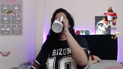 Milena online show from 11-22-25, 12:53