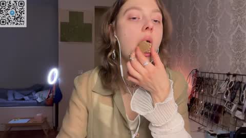 dori not holy get my tg channel with link from description under last photo online show from 02-08-25, 10:51