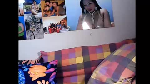 Snapshot of holygurl77 chatting on 12-22-24, 12:07 cristy online show from 12-22-24, 12:07