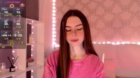 Mia online show from 10-05-25, 03:38