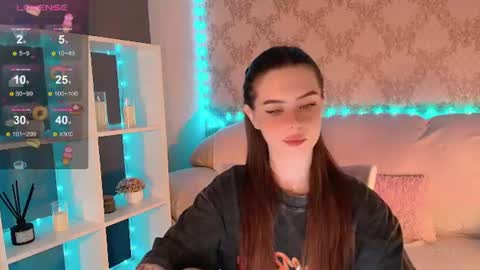 Mia online show from 06-13-26, 04:10