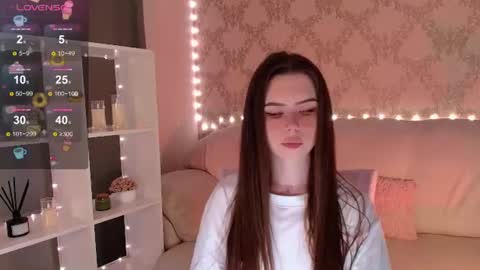 Mia online show from 07-02-26, 03:06