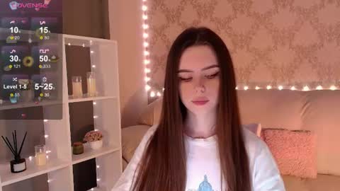 Mia online show from 07-05-26, 04:19