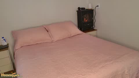 Snapshot of homeofsex_ chatting on 11-25-25, 10:37 Jack and Sally online show from 11-25-25, 10:37