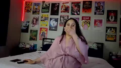 Honey online show from 09-18-25, 05:48