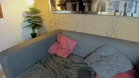 honey  monroe online show from 12-01-25, 10:15