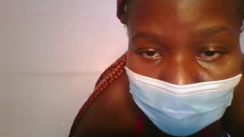 honey_beb online show from 09-18-25, 05:59