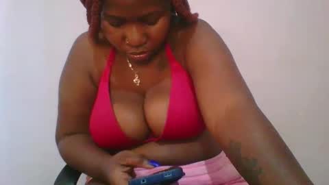 honey_beb online show from 09-30-25, 07:13