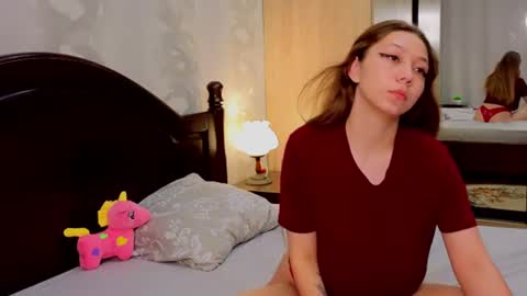 Snapshot of honey_blossom__ chatting on 07-30-26, 11:31 Lexi online show from 07-30-26, 11:31