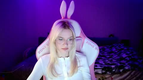 honey_bold online show from 12-04-25, 10:13