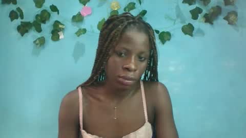 Queen online show from 10-30-25, 10:38