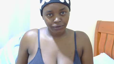 honey_caddy online show from 06-23-26, 04:43