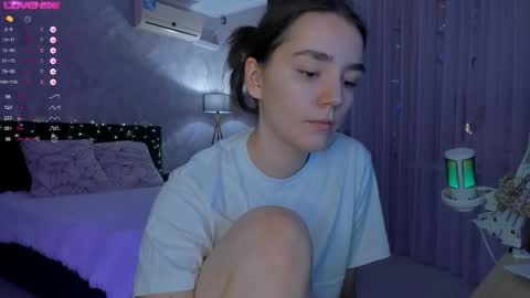 Chantal online show from 11-21-25, 05:22