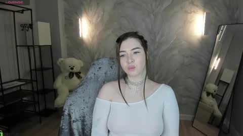 Snapshot of honey_cherrry chatting on 03-27-26, 08:26 Honey online show from 03-27-26, 08:26