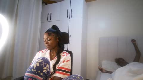 honey drop online show from 04-12-26, 10:26