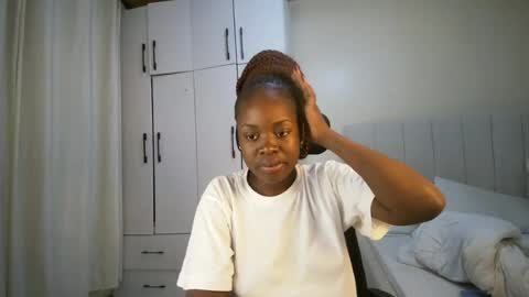 honey drop online show from 04-21-26, 11:07