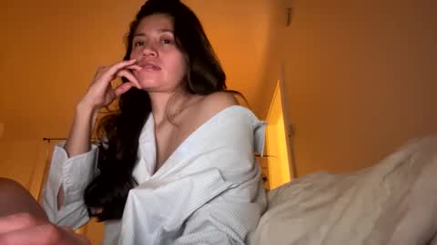 Snapshot of honey_laila chatting on 02-18-25, 07:32 honey_laila online show from 02-18-25, 07:32
