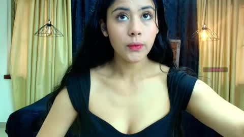 Snapshot of honey_love__ chatting on 09-30-25, 01:38 Honey Love online show from 09-30-25, 01:38