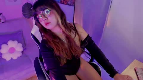 Milenka online show from 06-04-26, 06:58