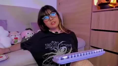 Milenka online show from 07-30-26, 06:29