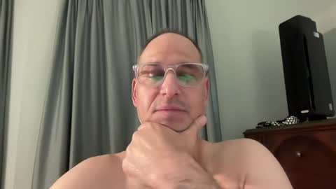 honey_man14 online show from 07-17-26, 04:01