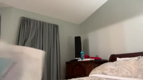 honey_man14 online show from 07-28-26, 07:39
