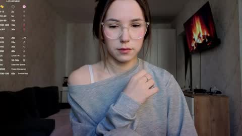 honey_peachy online show from 05-09-26, 11:48