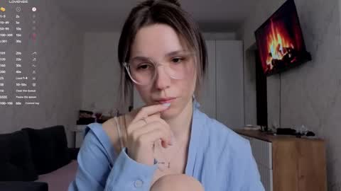 honey_peachy online show from 05-12-26, 01:30