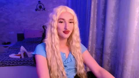 honey_sunset online show from 09-26-25, 06:12