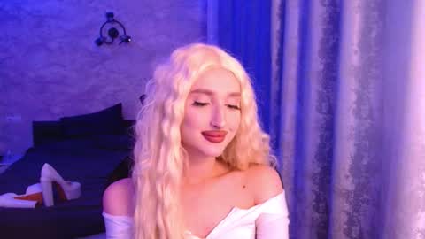 honey_sunset online show from 10-01-25, 06:25