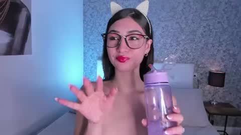 Snapshot of honey_sweet777 chatting on 06-13-26, 07:45 honey_sweet777 online show from 06-13-26, 07:45