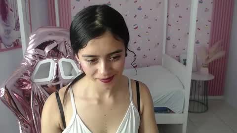 Snapshot of honey_torres_sub chatting on 12-20-24, 04:46 HONEY online show from 12-20-24, 04:46