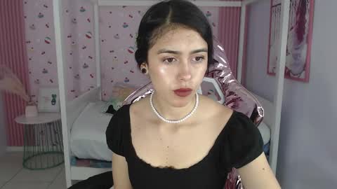 Snapshot of honey_torres_sub chatting on 01-07-25, 12:52 HONEY online show from 01-07-25, 12:52