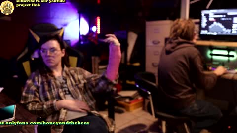 Honey and Bear online show from 12-13-24, 03:27