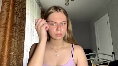 Klara online show from 06-06-26, 10:09