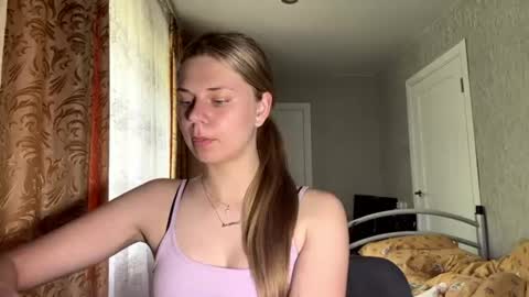 Klara online show from 06-17-26, 11:12