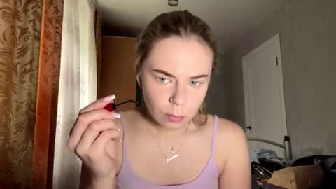 Klara online show from 07-25-26, 10:13