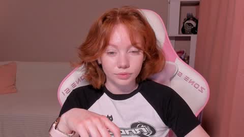 honeyautumn online show from 02-06-25, 12:22