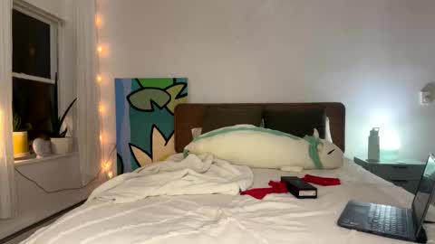 Snapshot of honeybbxx chatting on 02-16-25, 02:53 honeybbxx online show from 02-16-25, 02:53