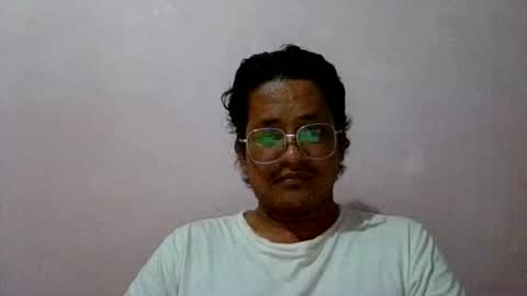 Snapshot of honeybee_xq chatting on 05-23-26, 12:09 Honeybee online show from 05-23-26, 12:09