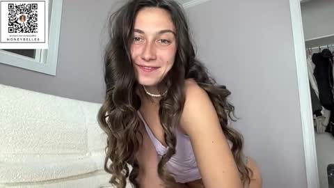 Snapshot of honeybelle8 chatting on 03-21-26, 11:15 belle brunette online show from 03-21-26, 11:15