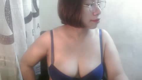 Snapshot of honeyfiona chatting on 10-28-25, 08:18 Fiona online show from 10-28-25, 08:18