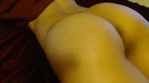 Snapshot of honeygoldenbaddie24 chatting on 11-08-25, 09:46 honeygoldenbaddie24 online show from 11-08-25, 09:46