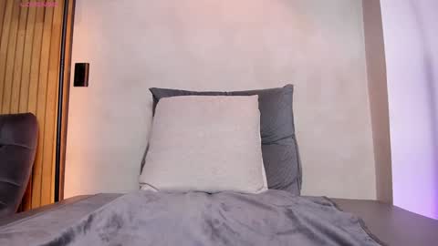 Sofia independent model online show from 01-09-25, 11:14